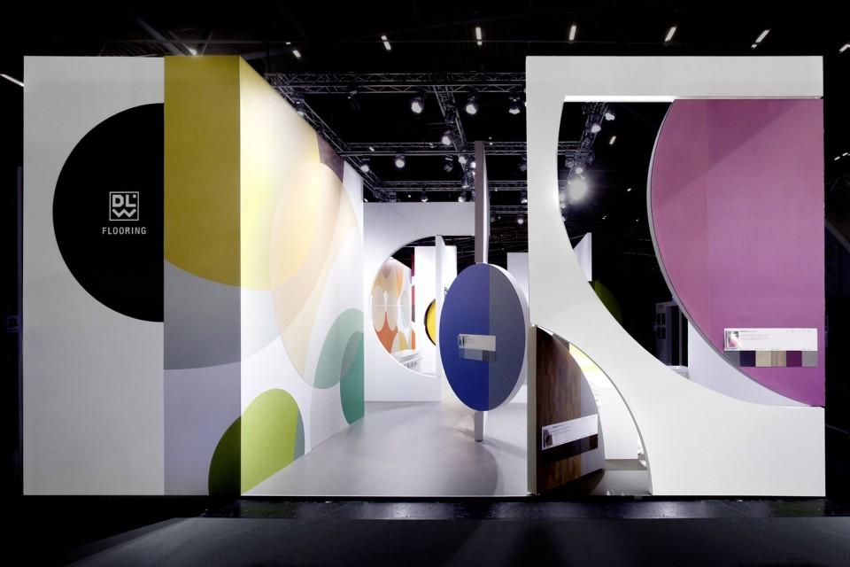 企業(yè)產(chǎn)品展廳設(shè)計效果圖1 企業(yè)產(chǎn)品展廳設(shè)計效果圖1