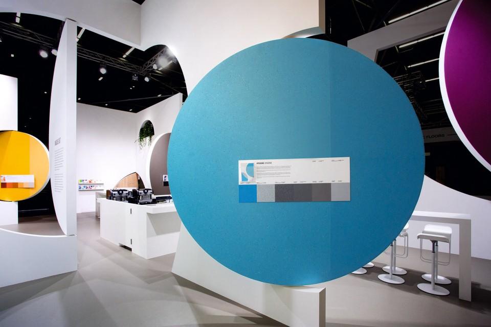 企業(yè)產(chǎn)品展廳設(shè)計效果圖6 企業(yè)產(chǎn)品展廳設(shè)計效果圖6