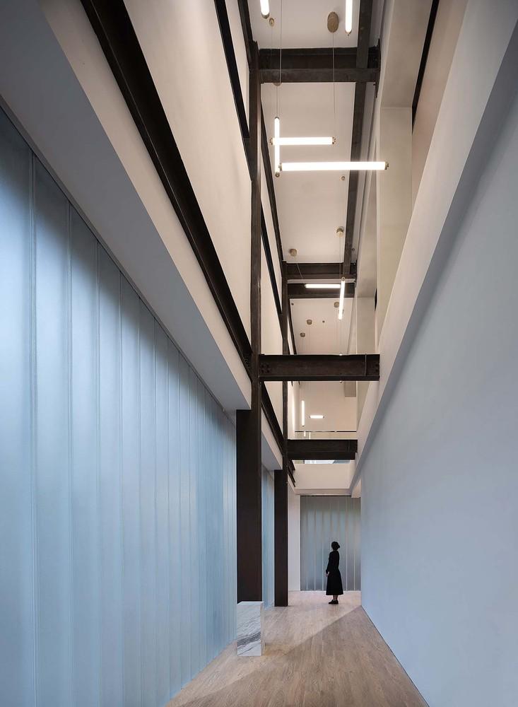 12_%E4%BE%A7%E5%BA%AD%E9%80%9A%E5%BB%8A%E4%B8%A8Atrium%C2%A9%E5%90%B4%E6%B8%85%E5%B1%B1.jpg 12_%E4%BE%A7%E5%BA%AD%E9%80%9A%E5%BB%8A%E4%B8%A8Atrium%C2%A9%E5%90%B4%E6%B8%85%E5%B1%B1.jpg