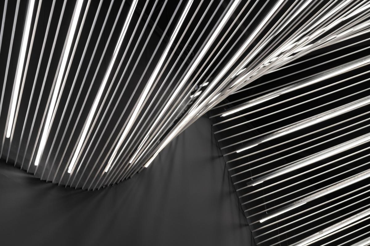 04_Special_technique_of_6mm_lines_shows_visual_lightness_and_grace_%C2%A9_Yu_Bai.jpg 04_Special_technique_of_6mm_lines_shows_visual_lightness_and_grace_%C2%A9_Yu_Bai.jpg