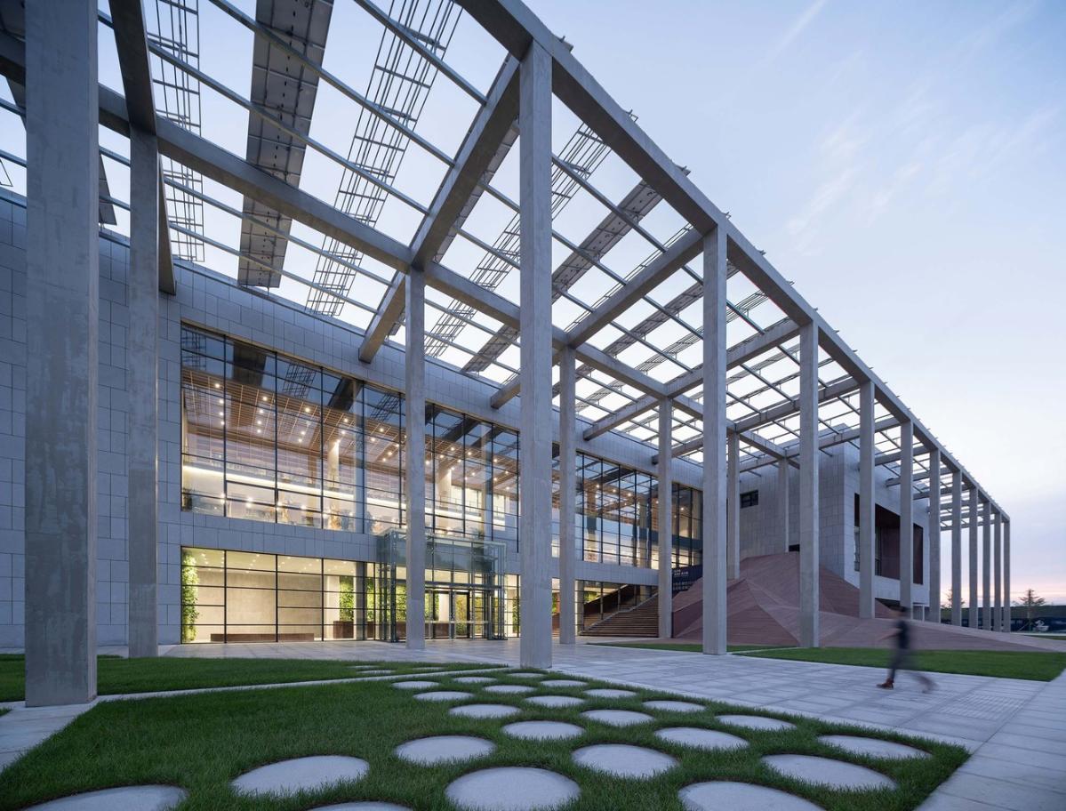 05_圖書(shū)館像社區(qū)的一盞明燈(攝影:曾天培).jpg 05_圖書(shū)館像社區(qū)的一盞明燈(攝影:曾天培).jpg